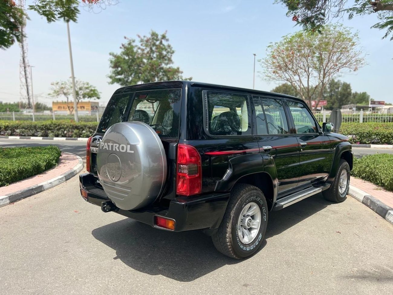 نيسان باترول سفاري Safari 4.8L A/T