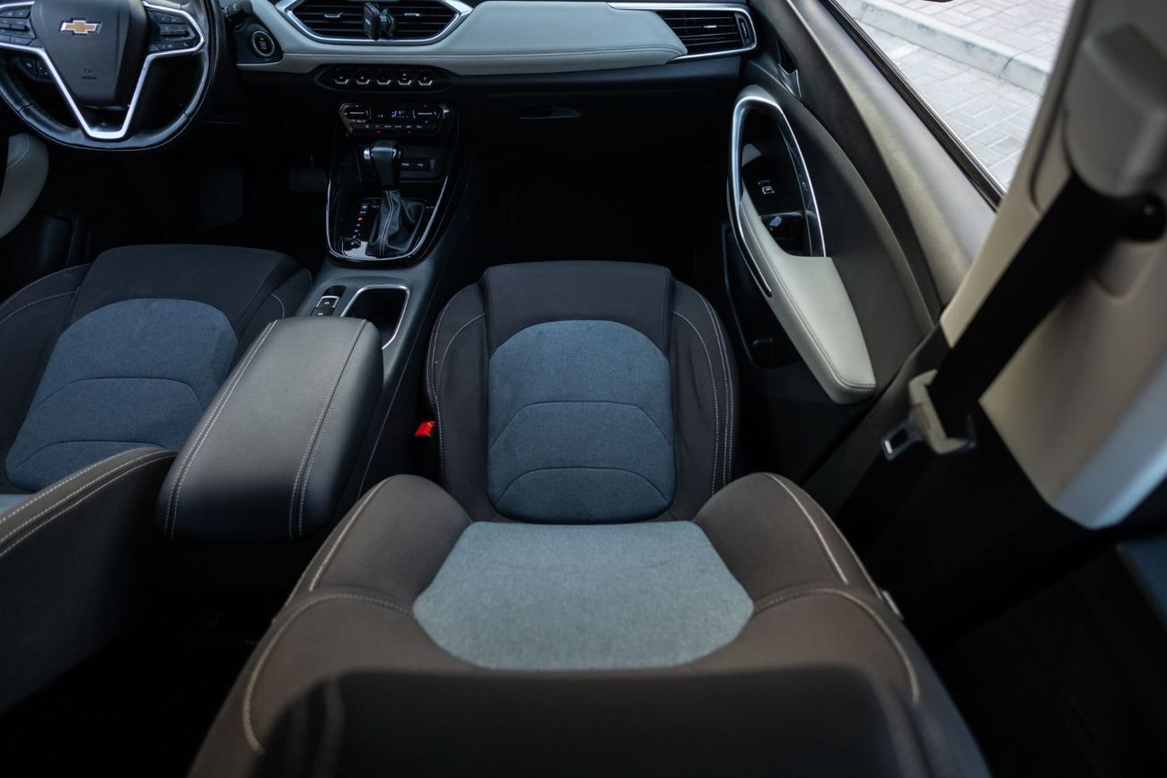 Chevrolet Captiva Premier 1.5L (150 HP) (7 Seater)