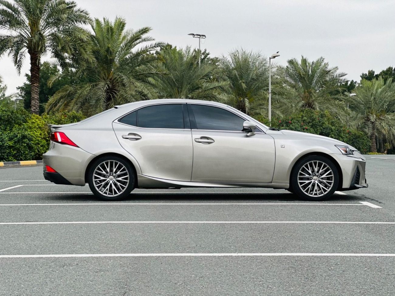 Lexus IS 200 Prestige LEXUS IS200T MODEL 2016 GCC SPACE FULL OPTION