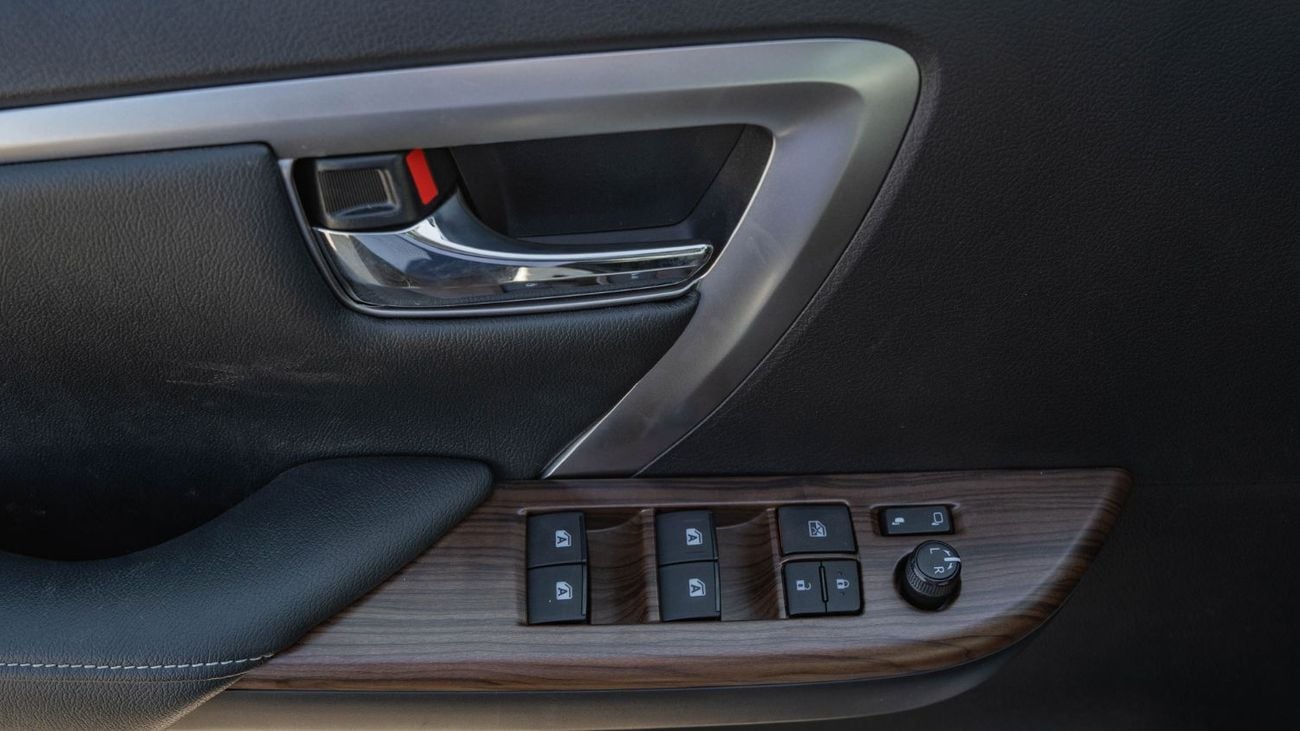 تويوتا فورتونر 2025 Toyota Fortuner Adventure SR5 V6 4.0L AT Petrol