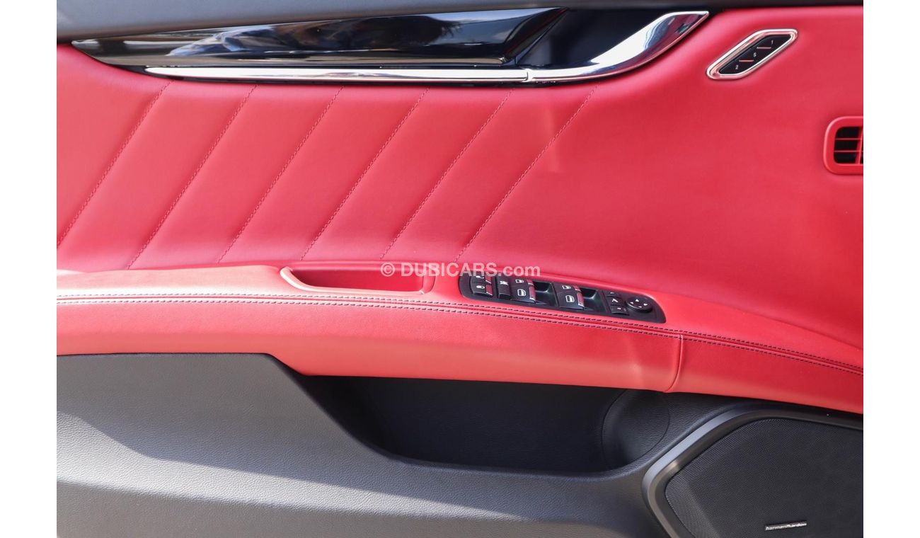 Maserati Quattroporte M156