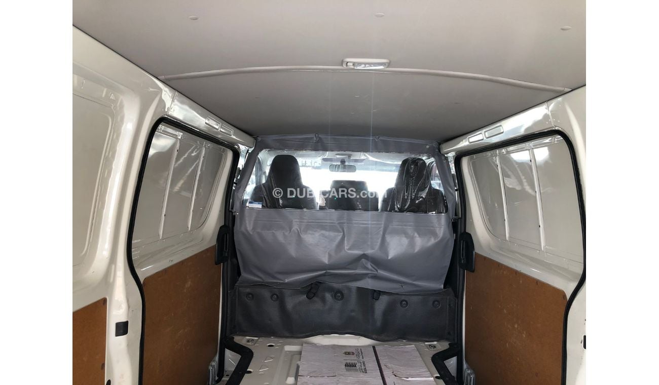 تويوتا هاياس Toyota Hiace van 2017. Free of accident with low mileage. only done 25000 km
