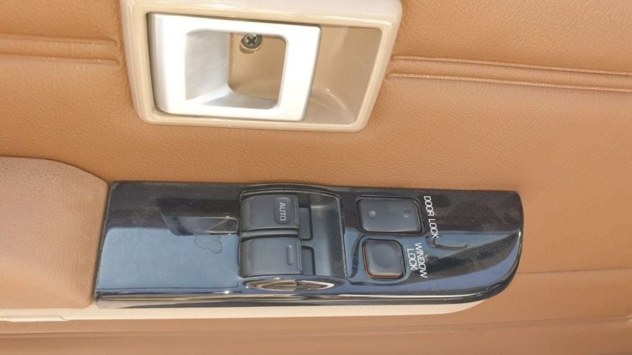 Toyota Land Cruiser Pick Up 4.0L 2D LX V6 4WD AT (PETROL)