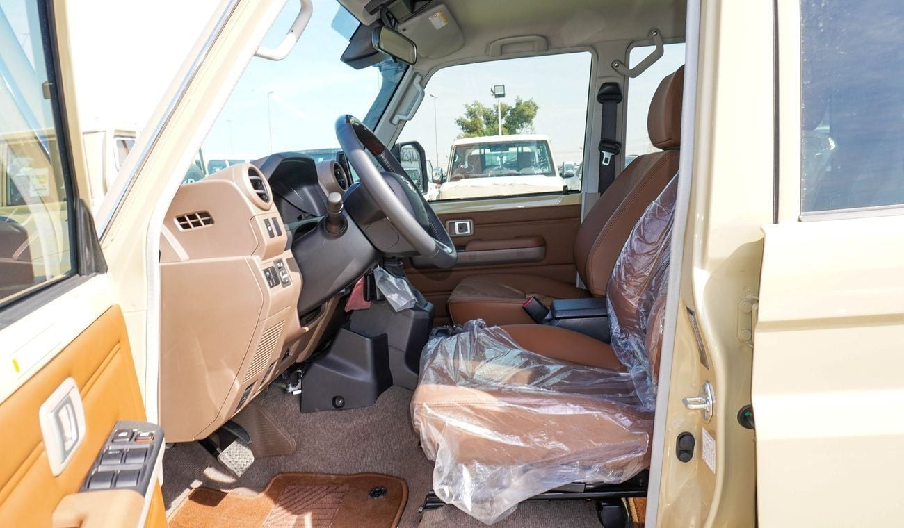 تويوتا لاند كروزر 70 LX 2.8L Diesel A/T