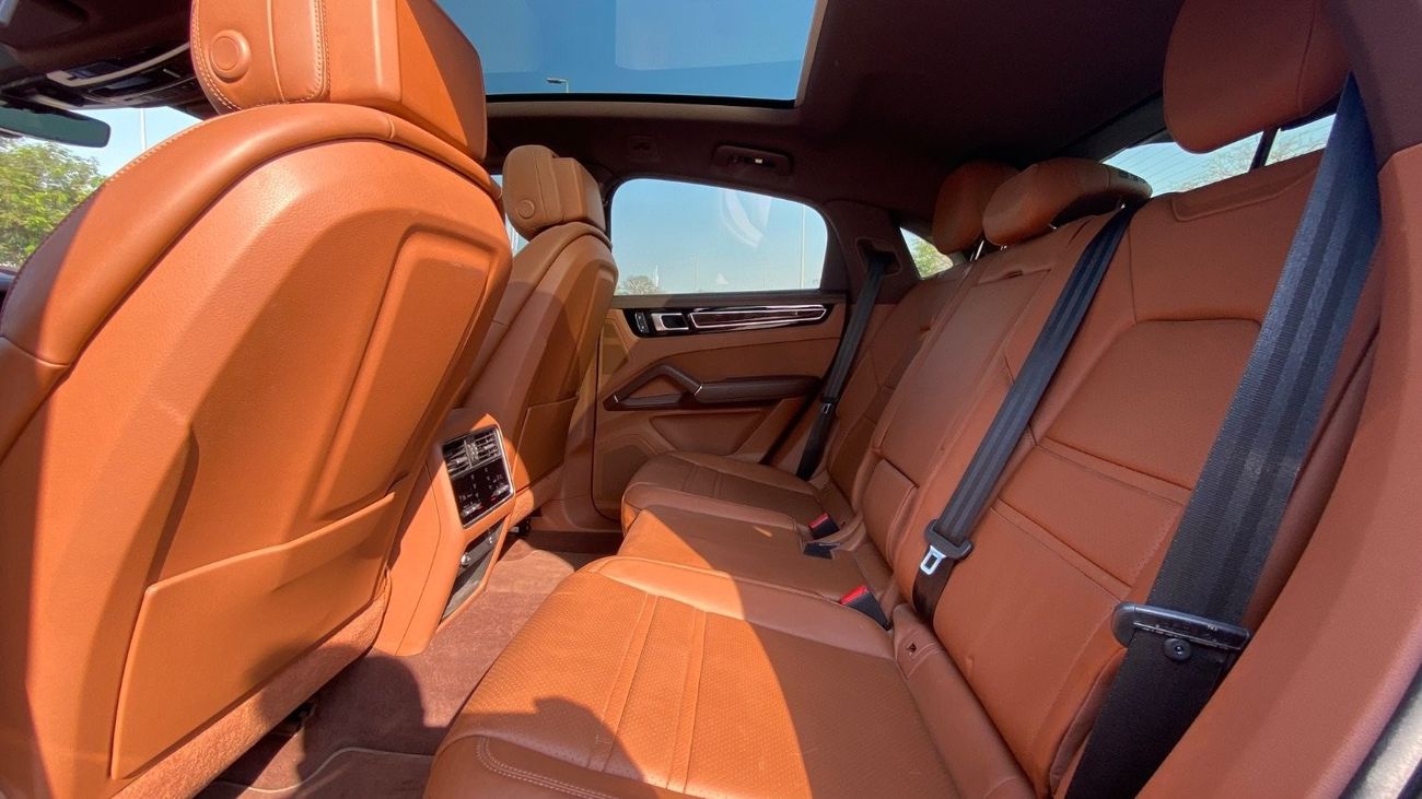 Porsche Cayenne Base Coupe