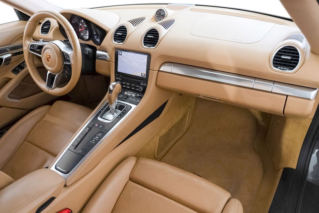 Porsche 718 Cayman S 2.5L A/T