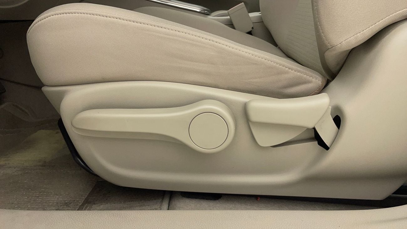 نيسان سنترا S 1.8 | بدون دفعة مقدمة | اختبار القيادة في المنزل