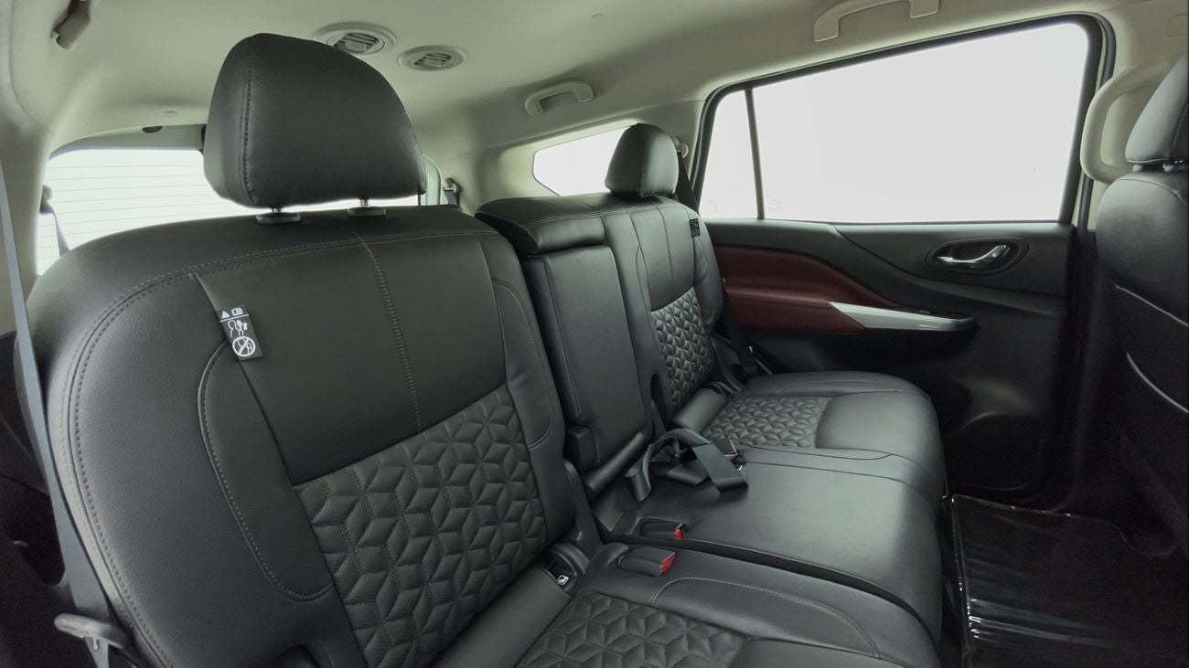 نيسان إكستيرا PLATINUM 2.5 | بدون دفعة مقدمة | اختبار قيادة مجاني للمنزل