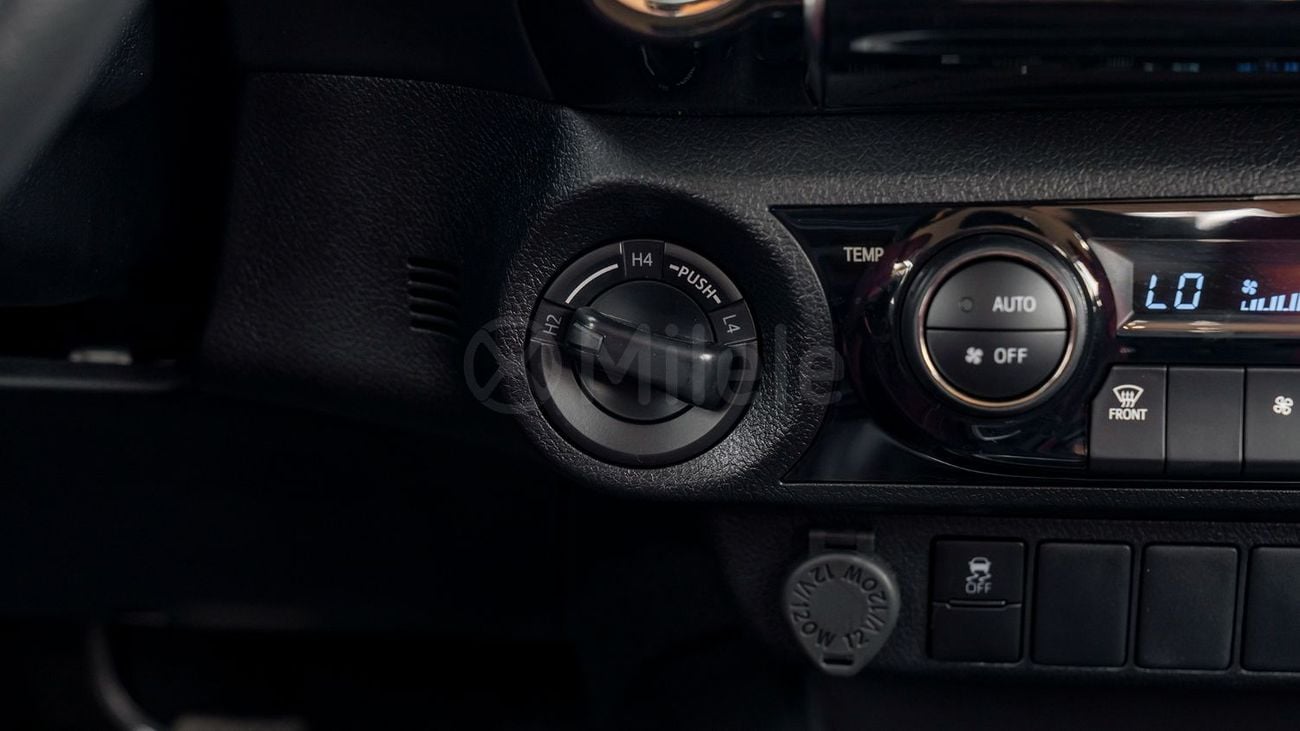Toyota Hilux TOYOTA HILUX DC | 2-YEAR WARRANTY + SERVICE AVAILABLE | IN-HOUSE FINANCING | 0% DOWNPAYMENT (BANK)