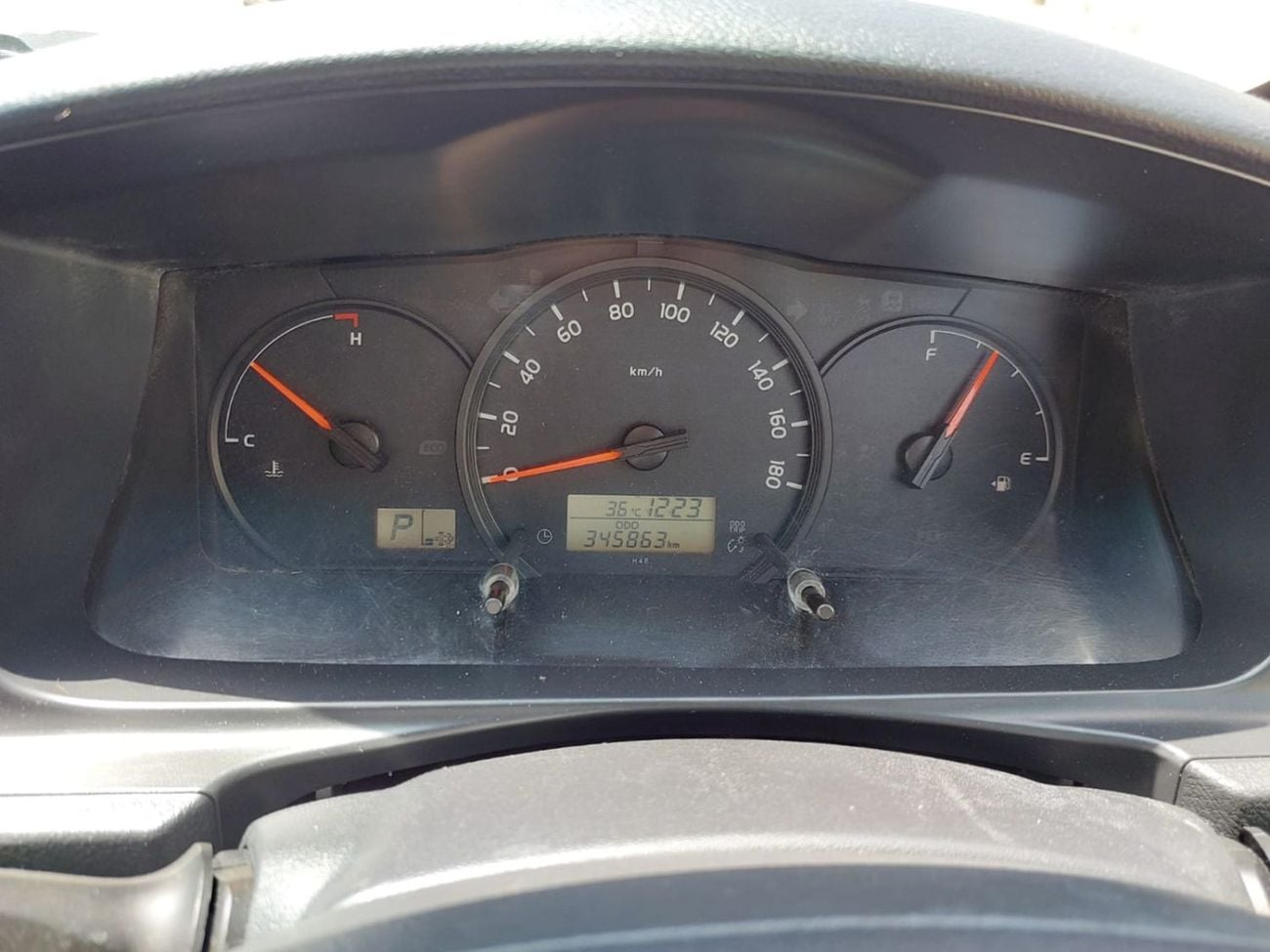 Toyota Hiace TOYOTA HIACE COMMUTER VAN RHD 2018 MODEL 3.0 L DIESEL AUTOMATIC(PM21278)