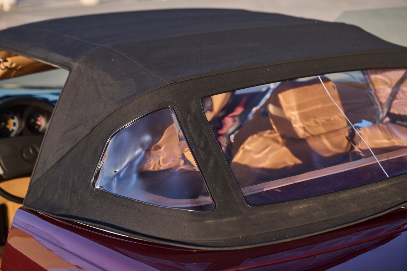 Mercedes-Benz SL 560 - 23,000 Original Kilometres