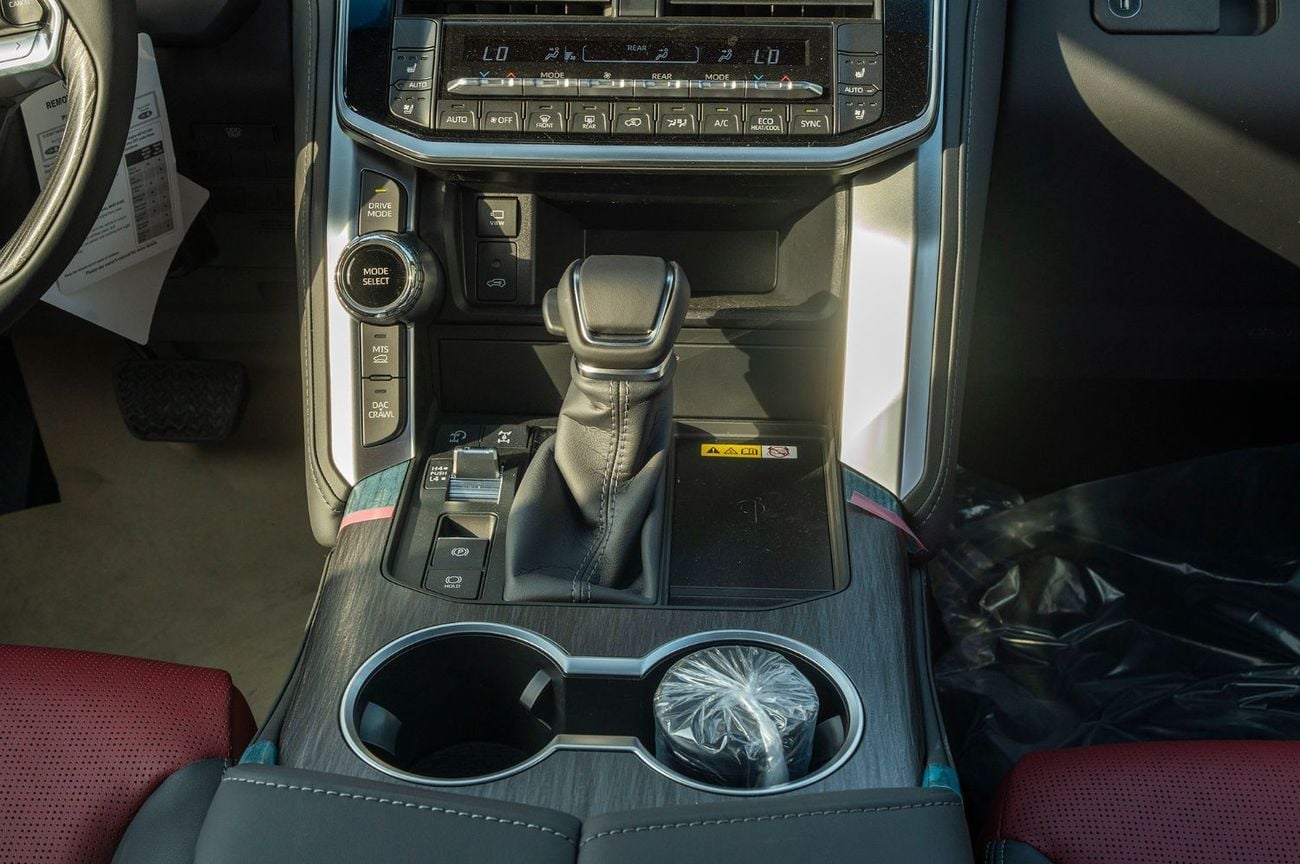 تويوتا لاند كروزر 2026 Toyota Land Cruiser VXR Twin Turbo 3.5L AT Petrol (Black)