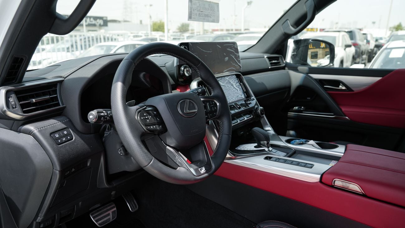 Lexus LX700h