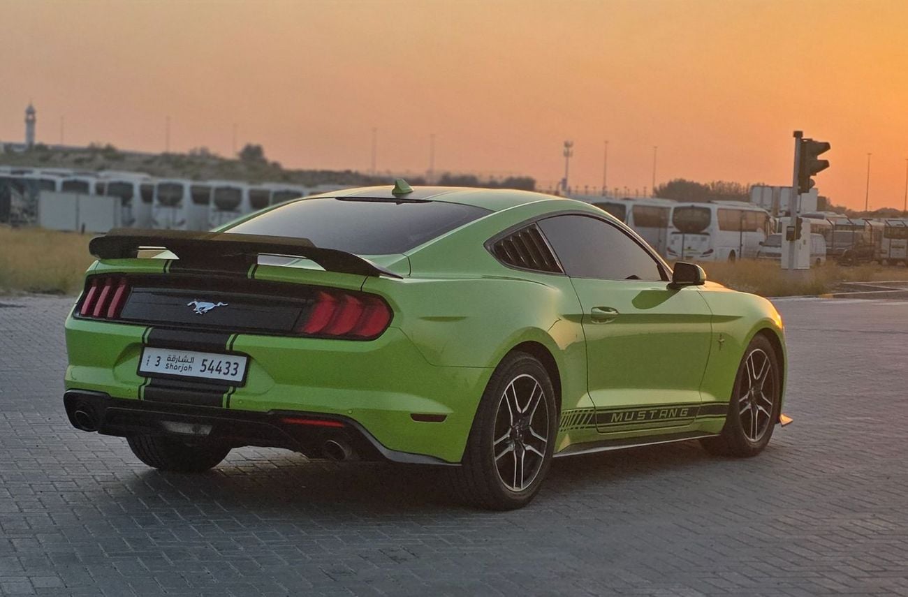 Ford Mustang STD
