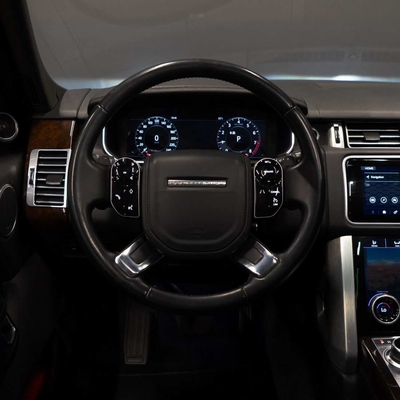 Land Rover Range Rover HSE 3.0L (380 HP) AED 2,778  pm • 0% Downpayment • Range Rover HSE • 1 Year Warranty