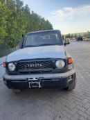 تويوتا لاند كروزر 70 (LHD) TOYOTA LAND CRUISER LC 76 HARDTOP 4.5L DIESEL5 DOORS FULL OPTION