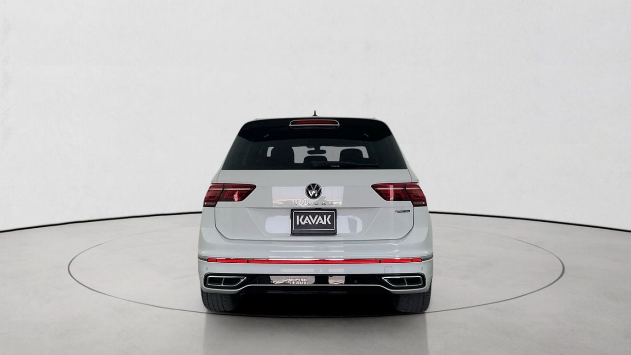 Volkswagen Tiguan 2.0 TSI 4WD DSG R-LINE | Guaranteed Warranty | 0 Down Payment
