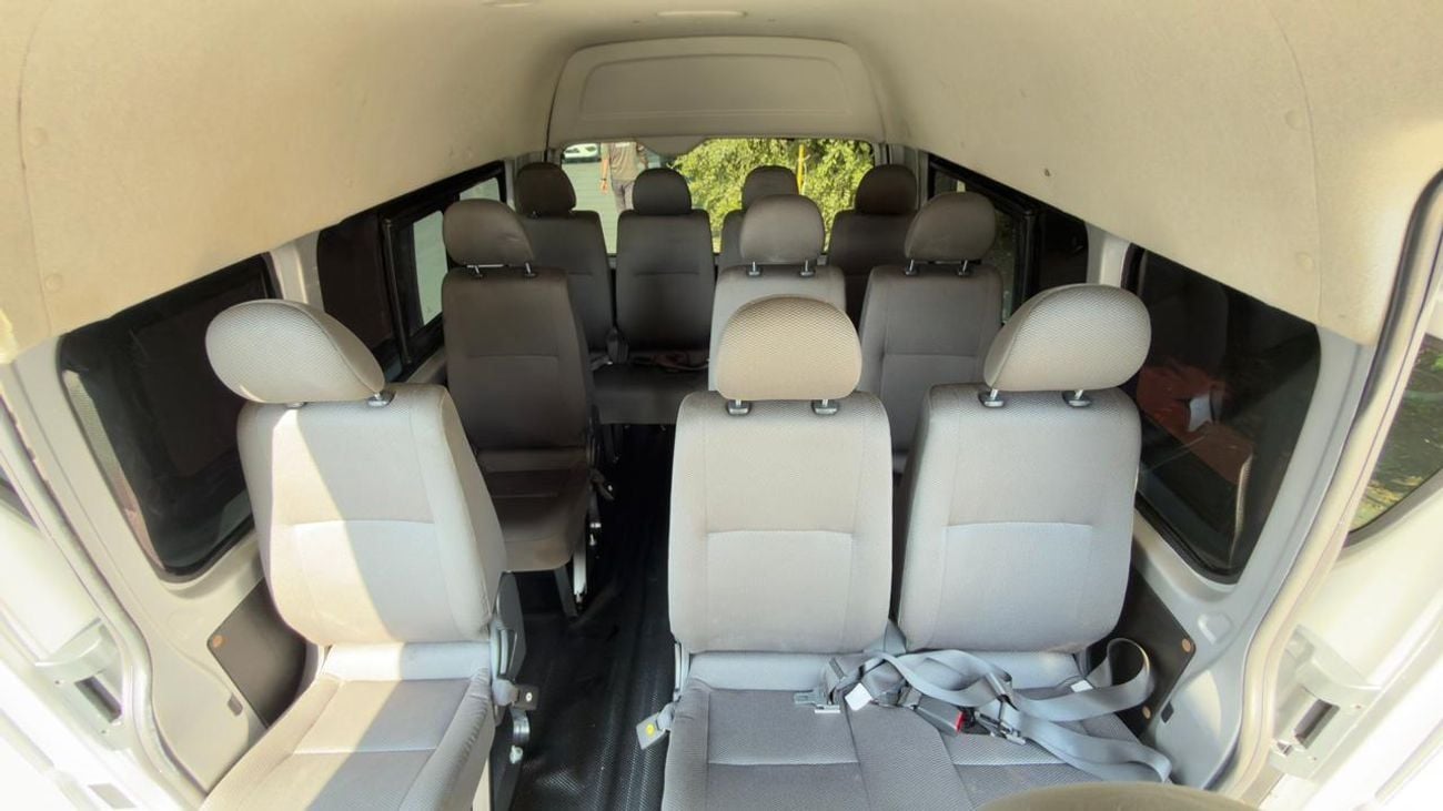 Toyota Hiace 14 SEATER | 2016 | 3.0 DIESEL ENGINE | RHD | 2WD | AUTOMATIC TRANSMISSION