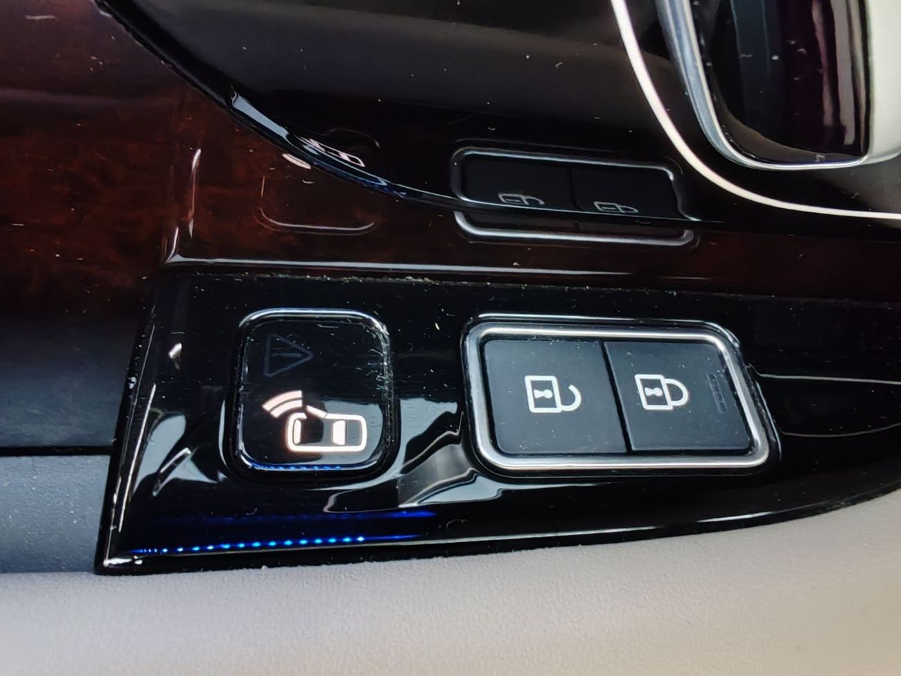 Land Rover Range Rover Sport Warranty one year