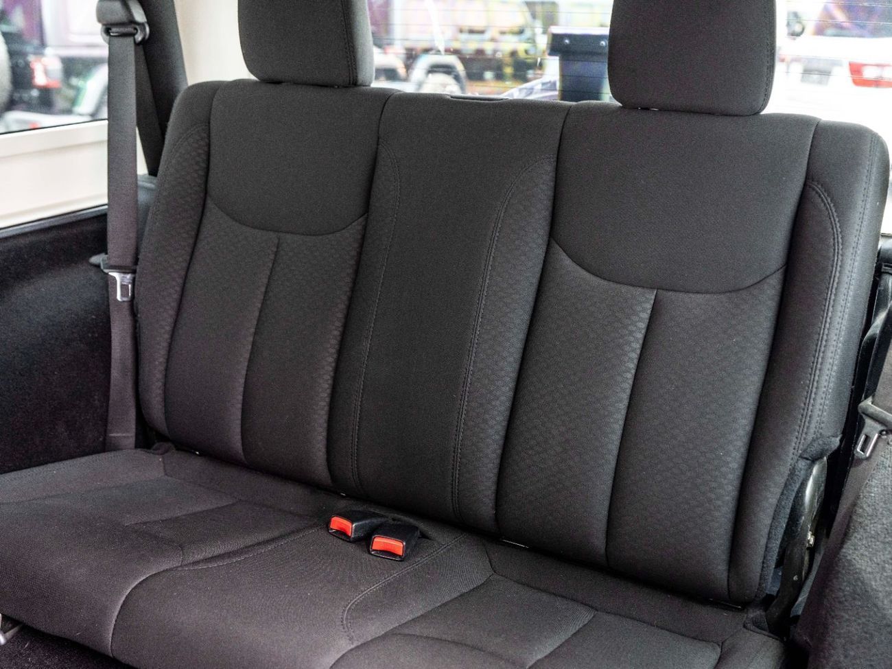 Jeep Wrangler Sport 3.6L A/T
