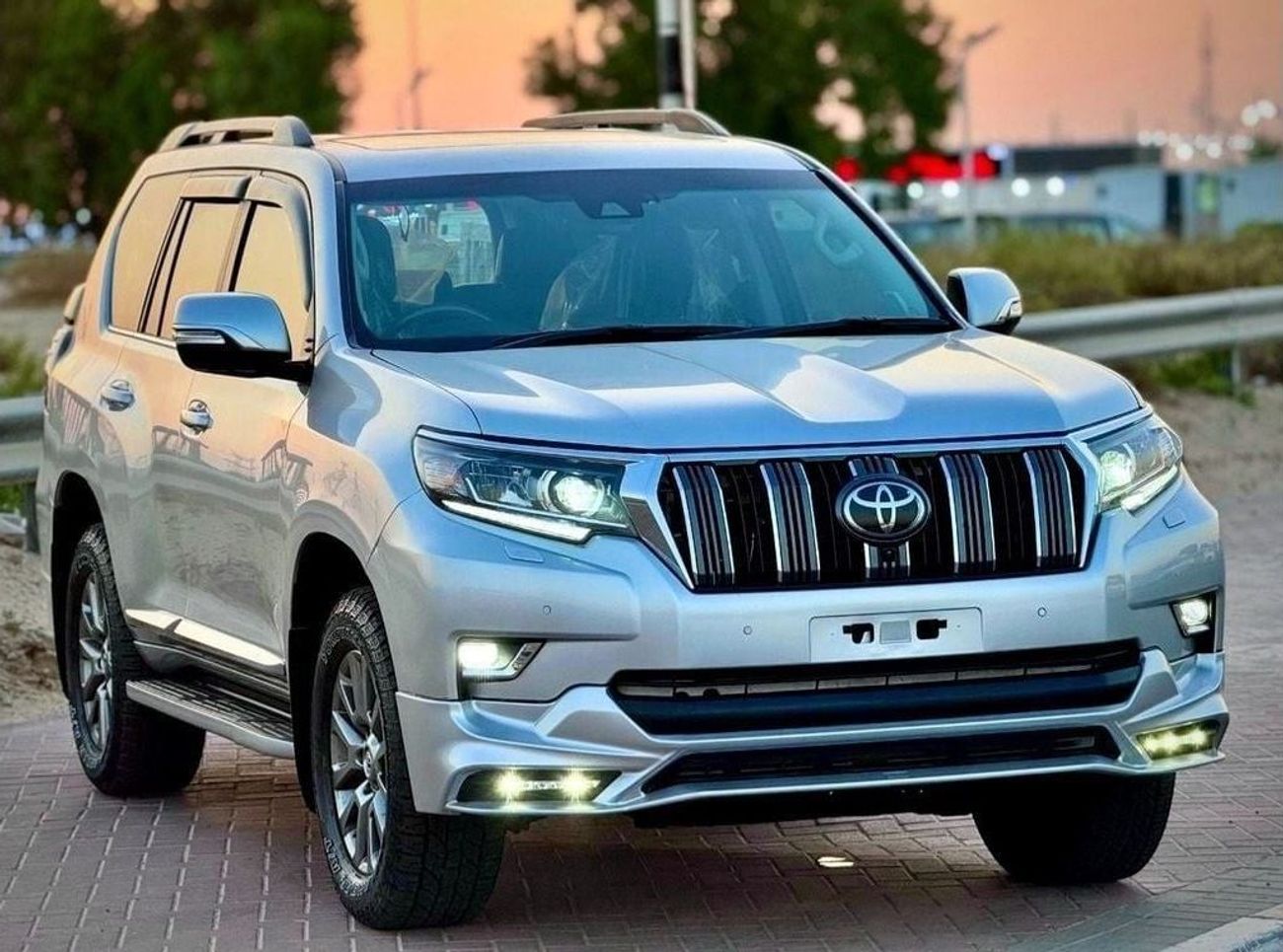 تويوتا برادو Kakadu 2020 Model Diesel Engine Full Option Top Of The Range