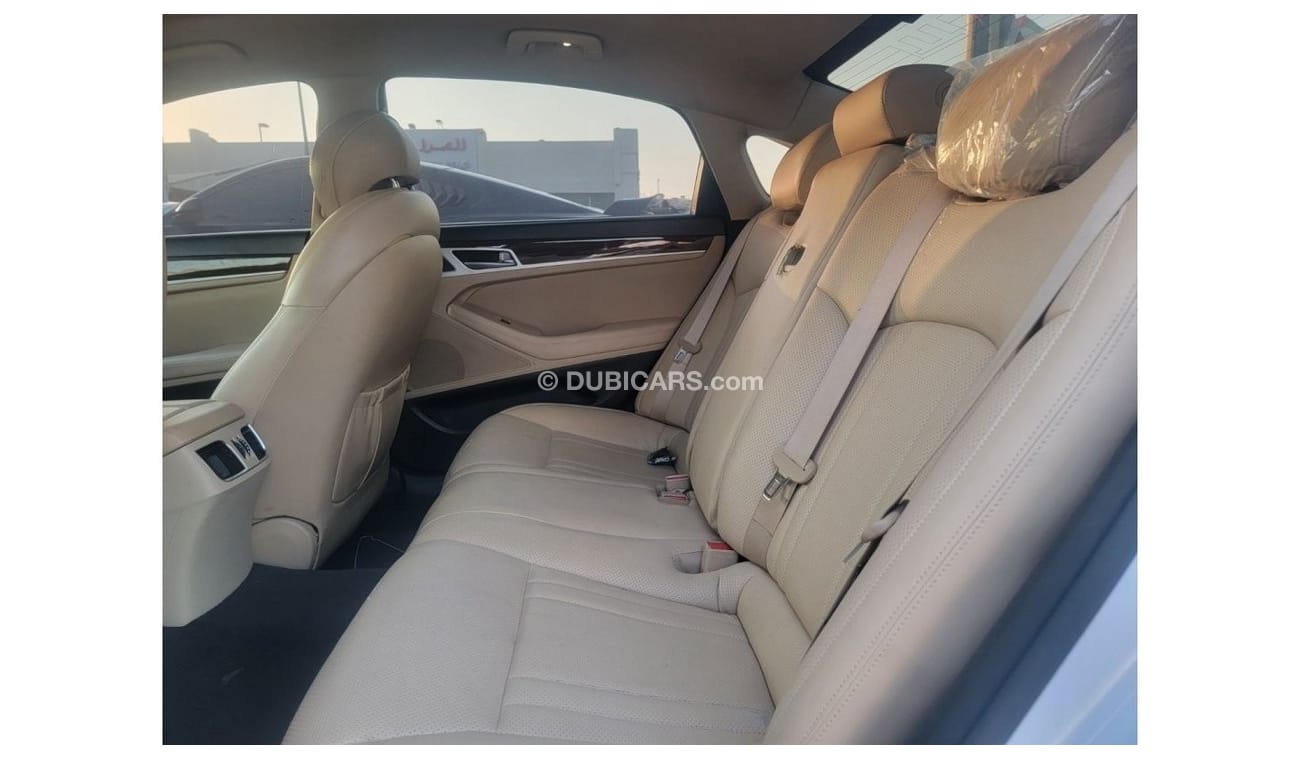 Hyundai Genesis Platinum