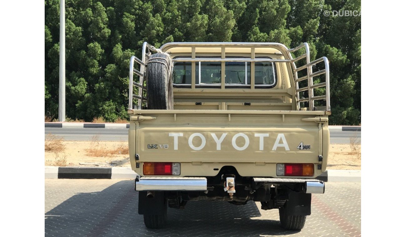 Toyota Land Cruiser Pick Up