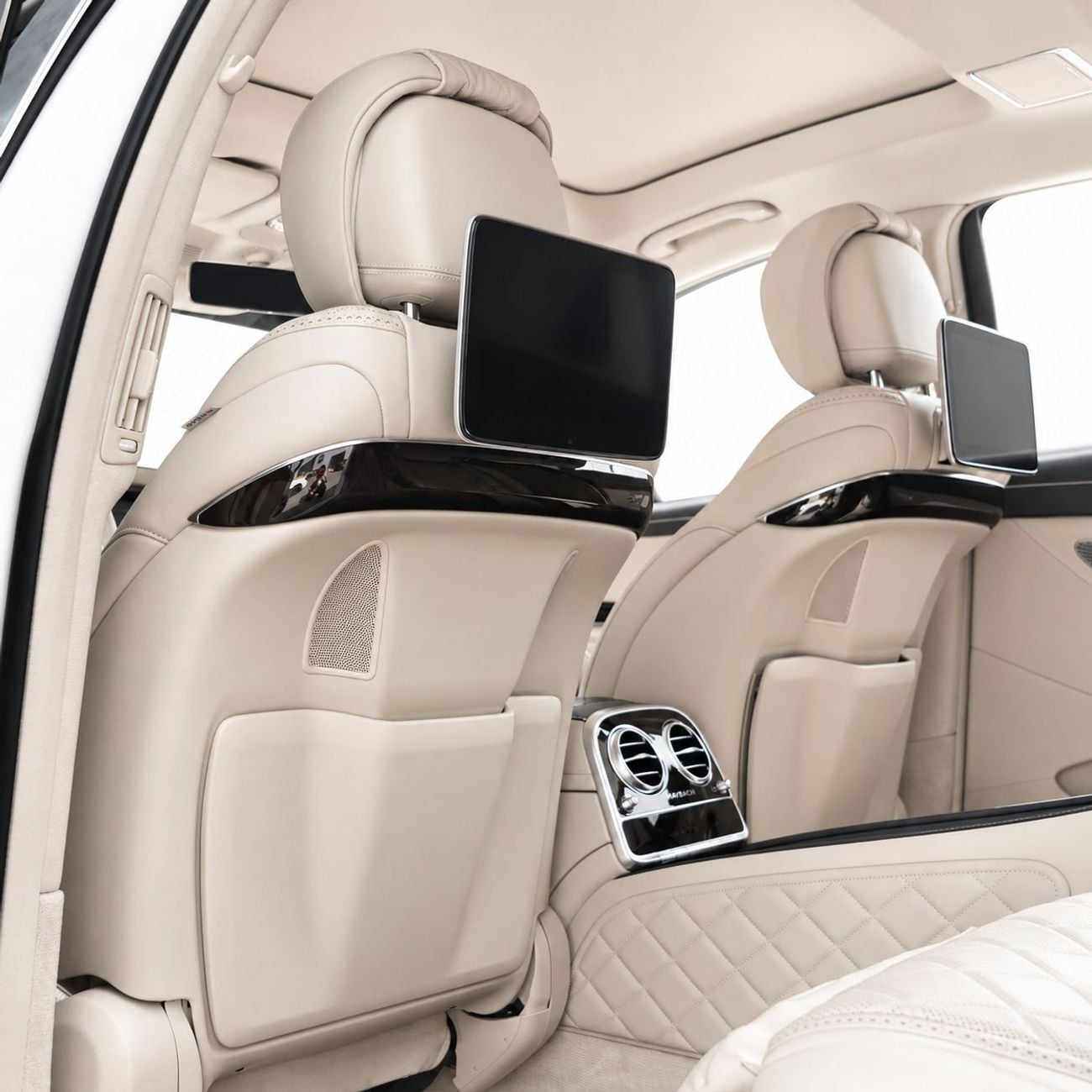 Mercedes Maybach S650 Maybach AED 4,407 P.M • 0% Downpayment • Mercedes-Maybach S 560 • 1 Year Warranty