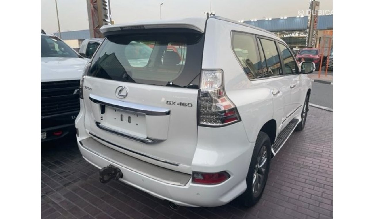 Lexus GX460 LEXUS GX460 PLATINUM FULLY LOADED 2016 GCC SINGLE OWNER IN MINT CONDITION