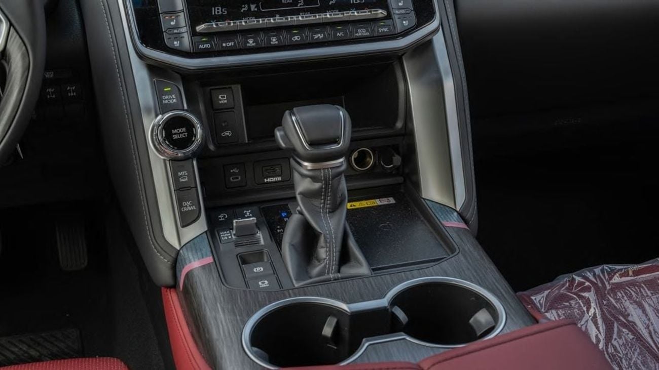 تويوتا لاند كروزر Toyota LC300 GR-S 3.3L 2025 Full