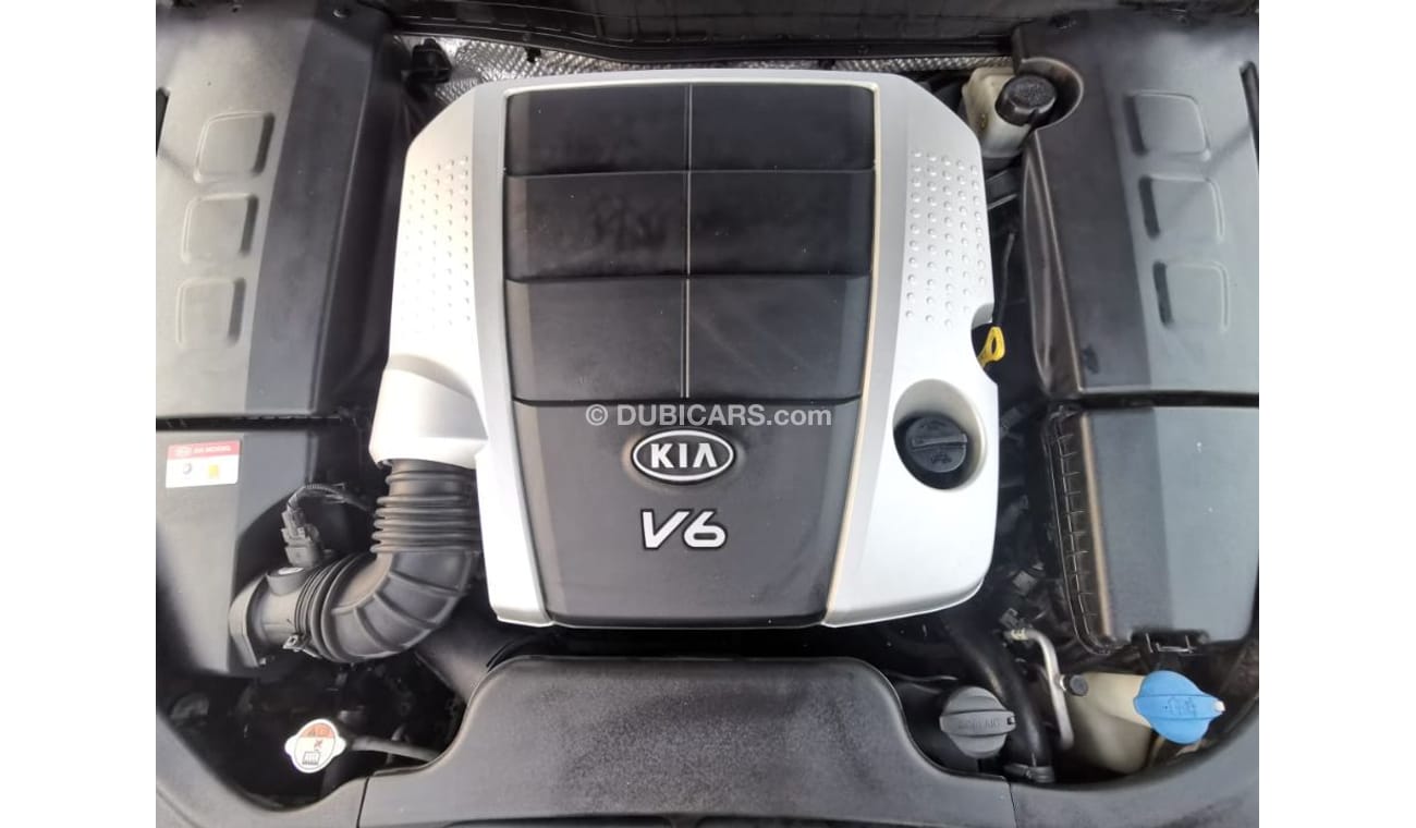 Kia Quoris Kia Quoris 2013 GCC Specefecation