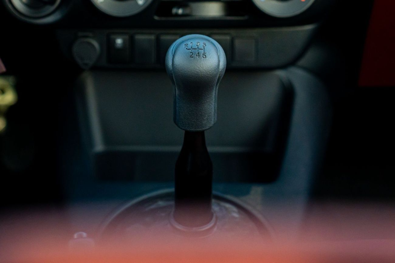 تويوتا هيلوكس 2026 Toyota Hilux 2.4L Turbo Diesel 4WD (6-Speed Manual)
