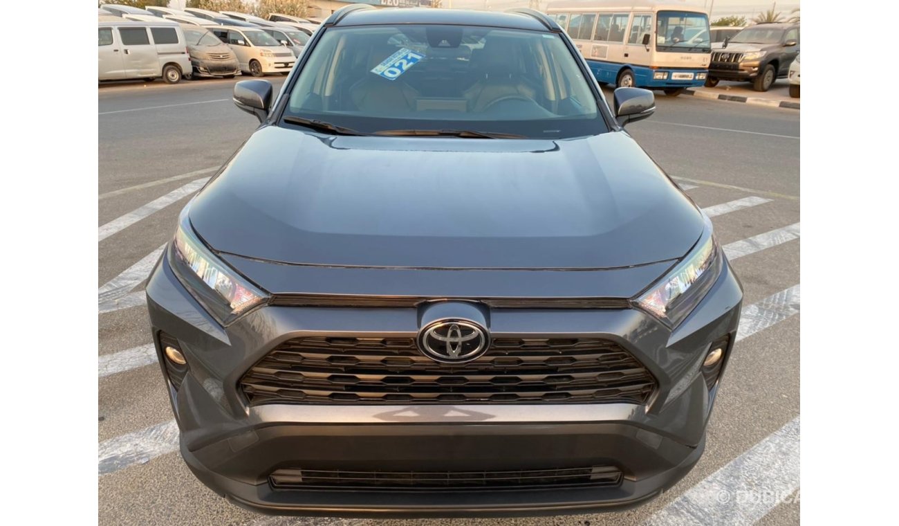 تويوتا راف ٤ 2020 TOYOYA RAV 4 LE MID OPTION