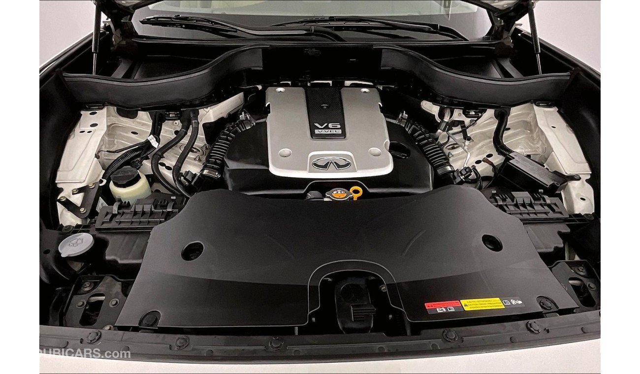 Infiniti QX70 Luxury / Luxe Sensory| 1 year free warranty | Flood Free