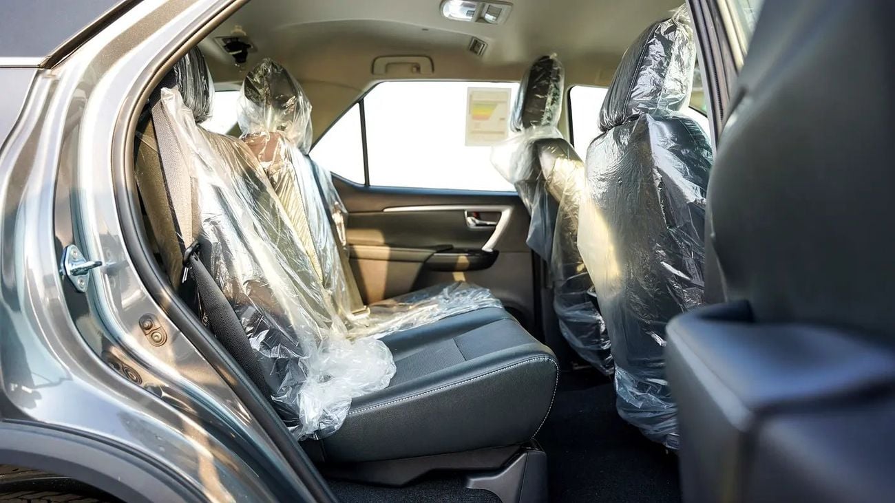 Toyota Fortuner SR5 4.0L V6 GCC Specs