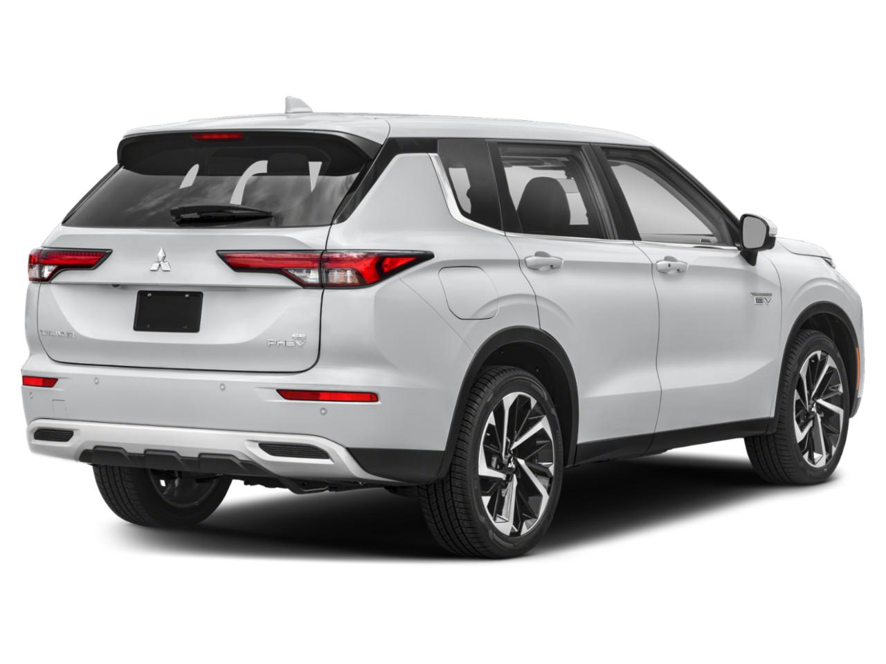 Mitsubishi Outlander exterior - Rear Left Angled