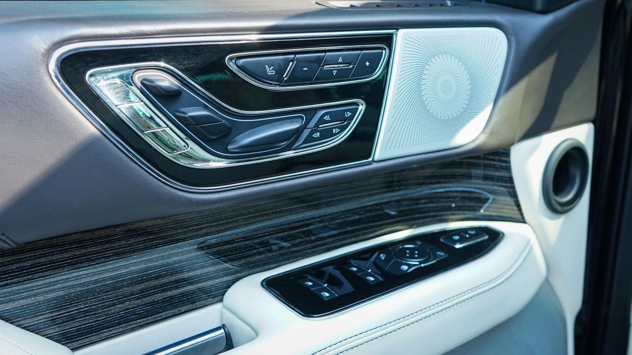 لينكولن نافيجاتور Presidential 3.5L PRESIDENTIAL 202 GCC SPECS!! WARRANTY AND SERVICE CONTRACT FROM AL TAYER