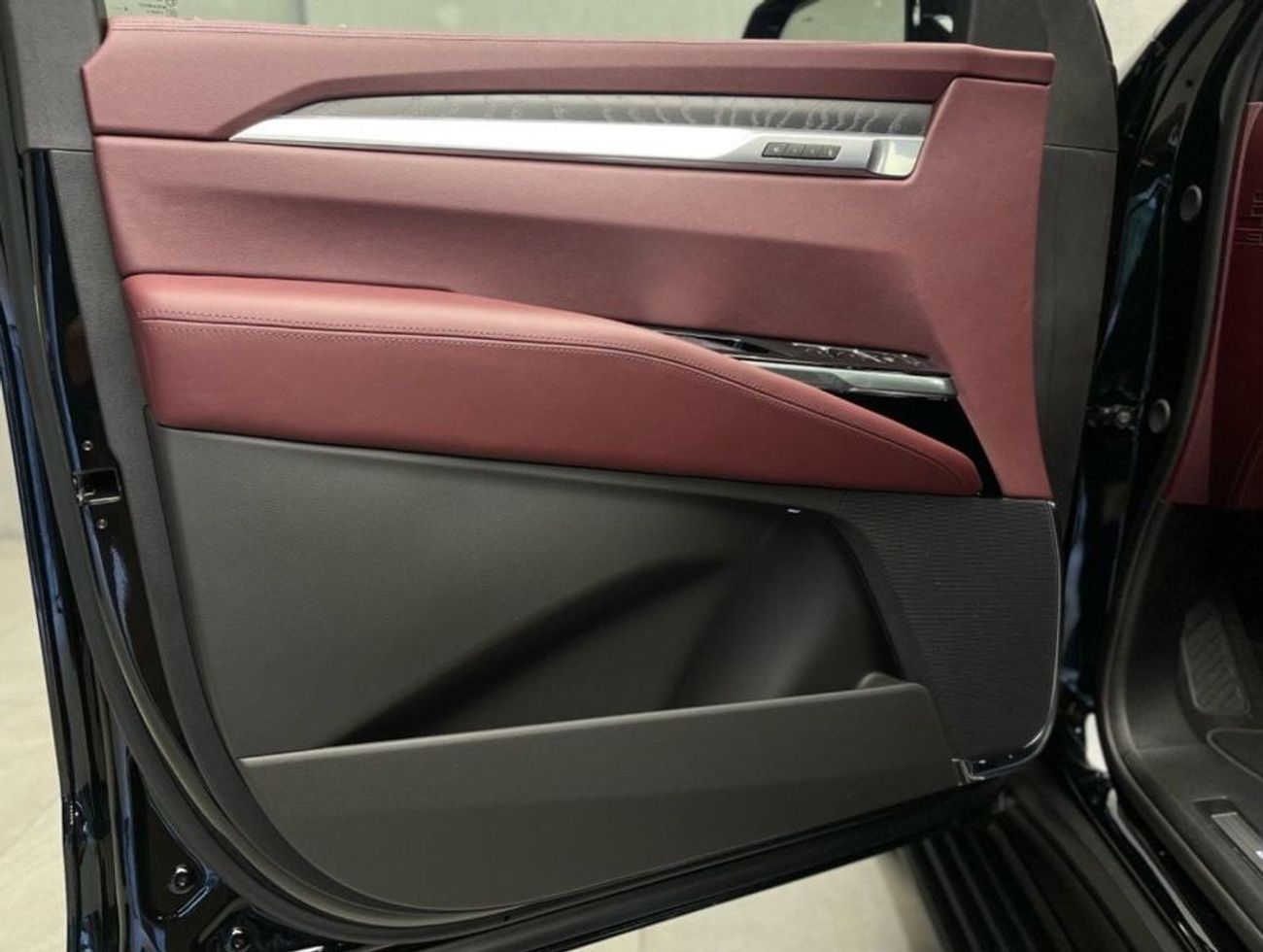 Cadillac Escalade Sport Platinum | 2025 | Brand New | GCC Specs | Full Options | Agency Warranty & Service | New Color