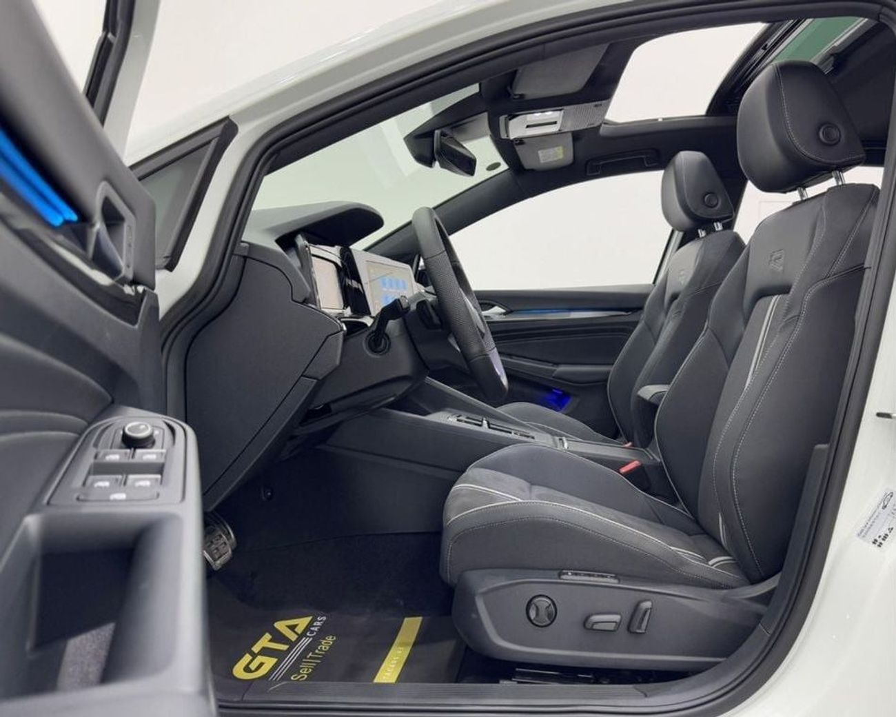 فولكس واجن جولف 280TSI *Brand New* 2025 Volkswagen Golf 280TSI, Warranty, Delivery Kms, Excellent Condition