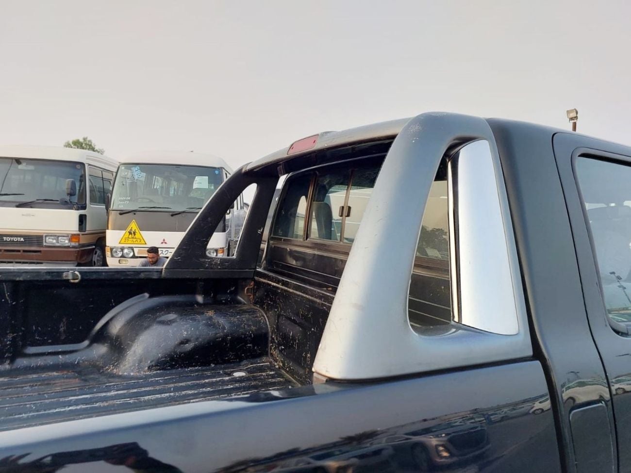 تويوتا هيلوكس TOYOTA HILUX PICK UP RHD 1998 MODEL 2.4 L DIESEL AUTOMATIC(PM01640)