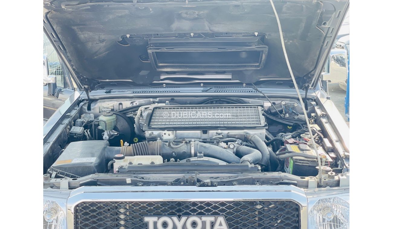 Toyota Land Cruiser Pick Up Toyota Landcruiser double cabin pick up model 2017 Diesel engine color gray  car very good and clean
