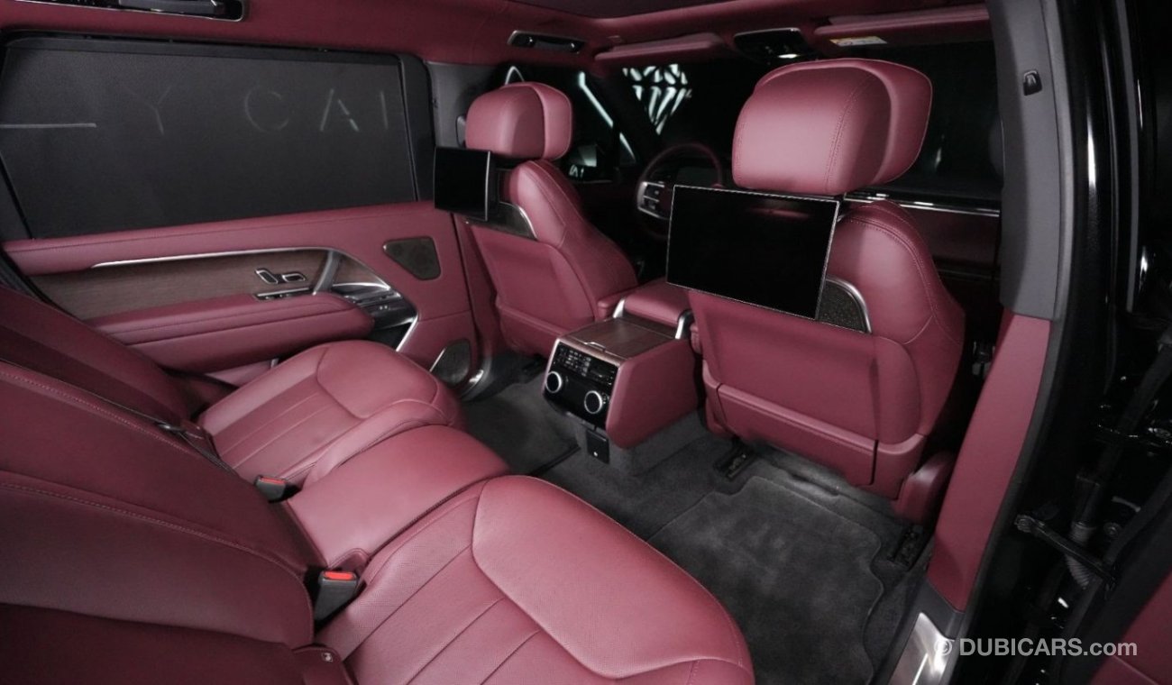 لاند روفر رانج روفر أوتوبايوجرافي P530 LWB | 2023 | Santorini Black | Interior Red Deep Garnet