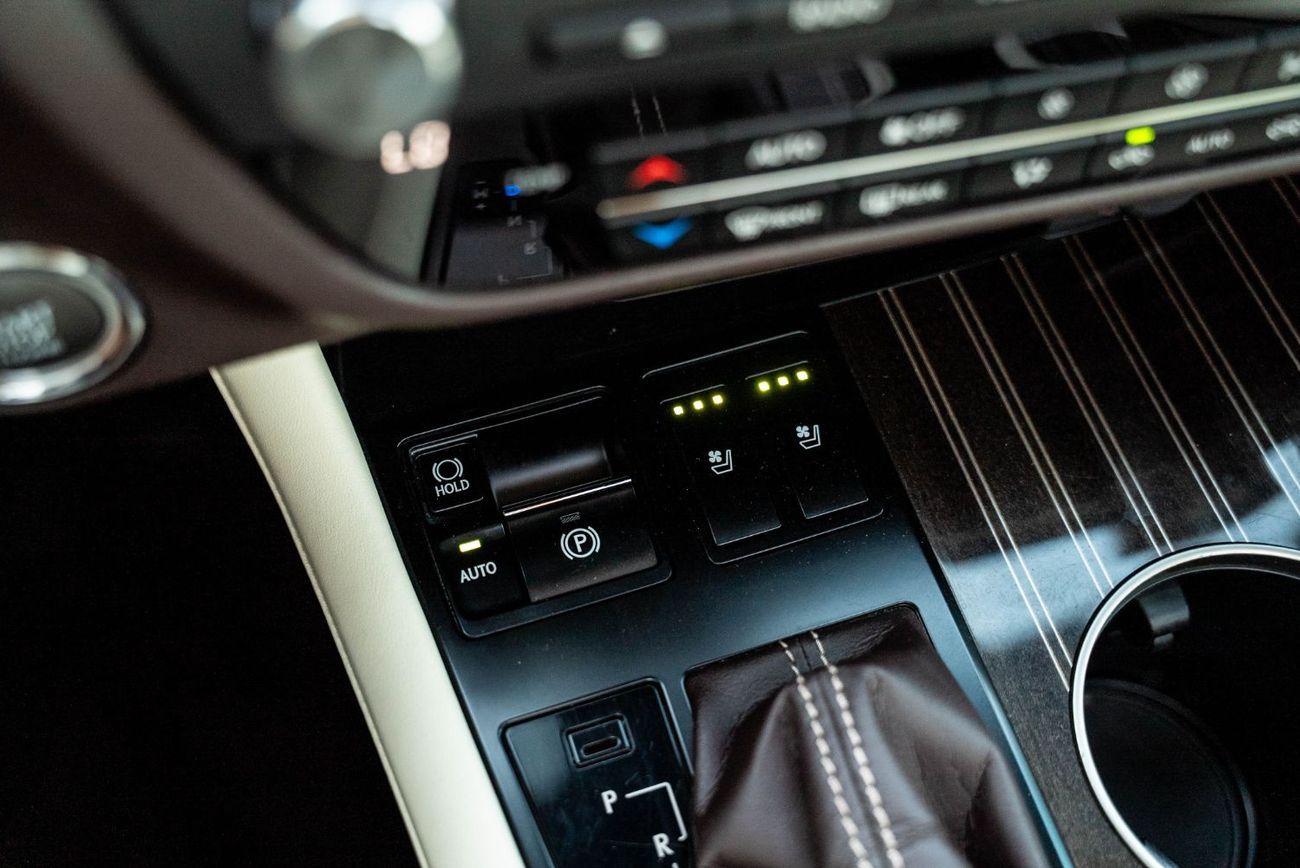 لكزس RX 350 Platinum 3.5L (296 HP)