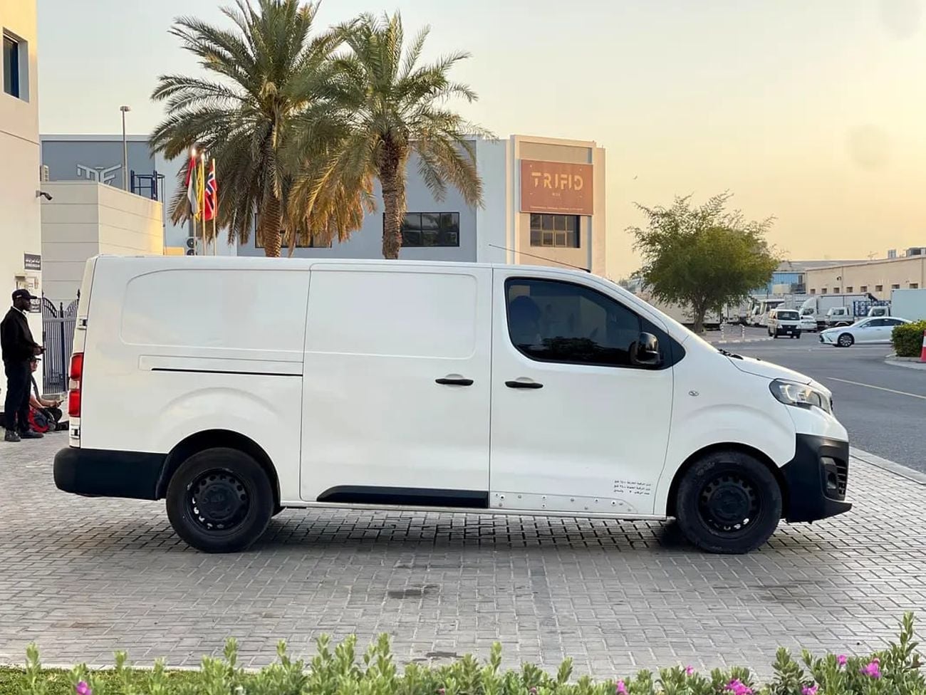 Peugeot Partner Van Long Body GCC Specs Original paint