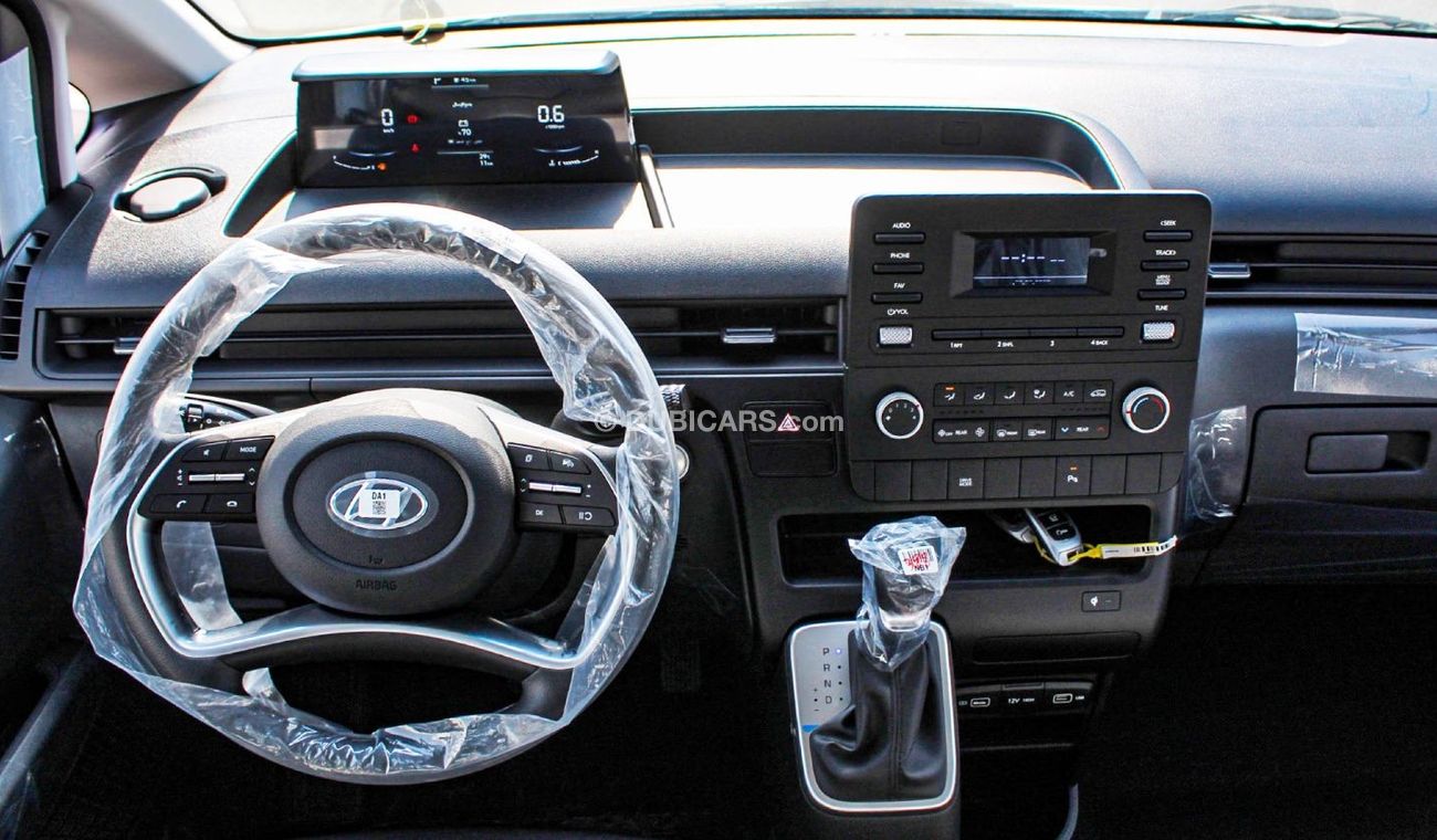 Hyundai Staria 3.5L STARIA 11 STR COMFORT AT