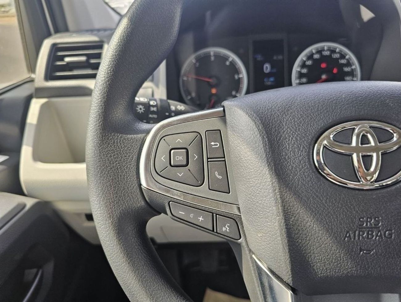 Toyota Hiace Toyota Hiace 2.8L Diesel Manual Transmission, High Roof, 13 Seater, Model 2025