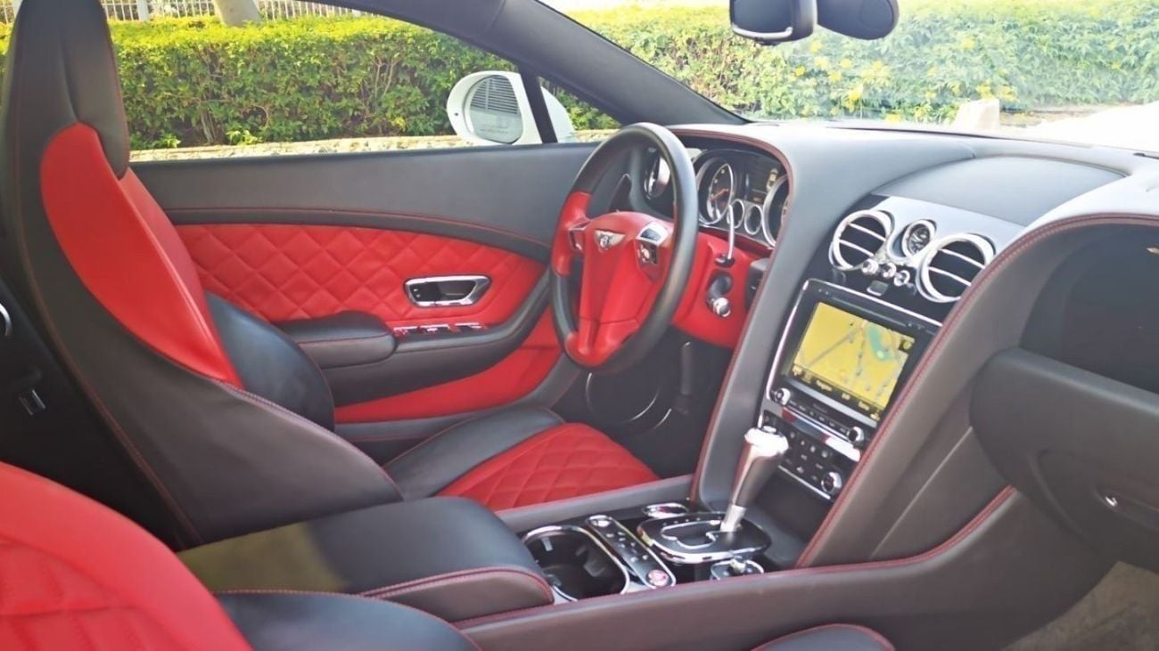 بنتلي كونتيننتال جي تي 4.0L-8CYL-Continental GT,2dr Coupe Full Option Excellent Condition GCC Specs