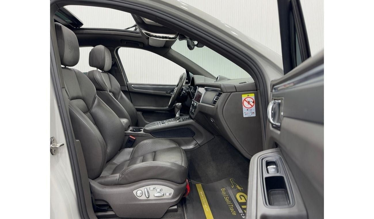 بورش ماكان Std 2.0L (252 HP) 2019 Porsche Macan, Warranty, Full Service History, Sport Chrono Package, Full Opt
