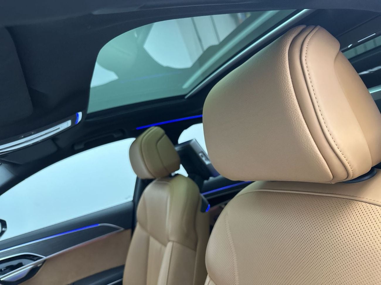 Audi A8 L 55 TFSI quattro Business Edition 3.0L (Ref# 07671)