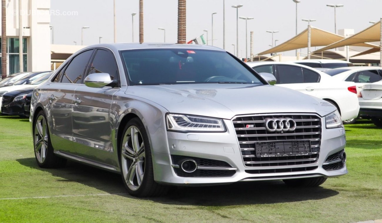 Audi S8